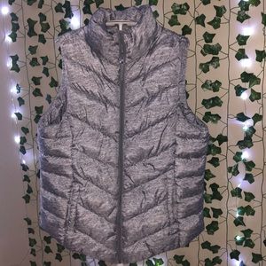 This is a vest  Very comfortable for cold weather